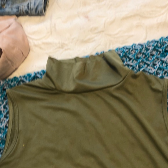 Dress - Picture 1 of 4